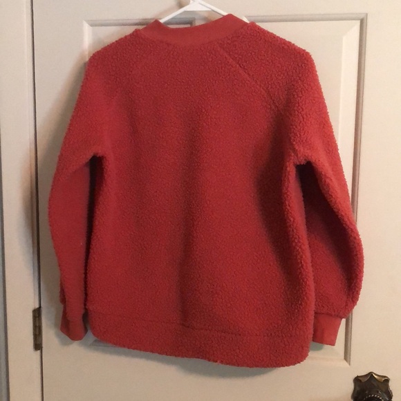 Old Navy Fleece Crewneck Pullover - Picture 2 of 3